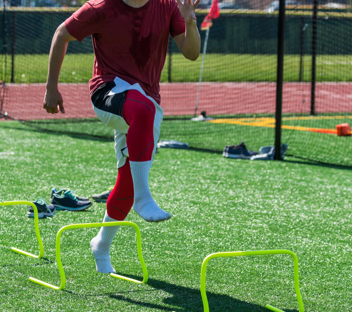 Preparazione atletica calcio ostacoli